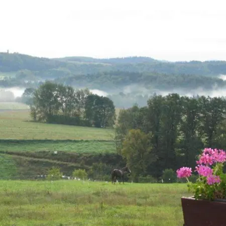 펜션 Familienurlaub Mit Pool, *