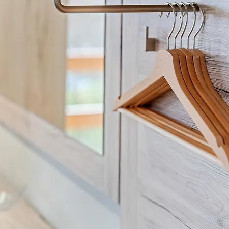 Familienurlaub Mit Pool, 펜션 *