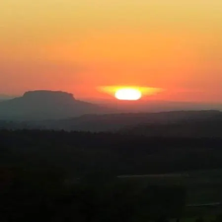 펜션 Familienurlaub Mit Pool, Mittelndorf